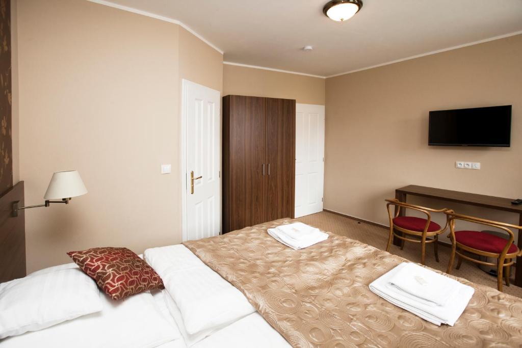 Old House Bed & Breakfast Hradec nad Moravici Room photo