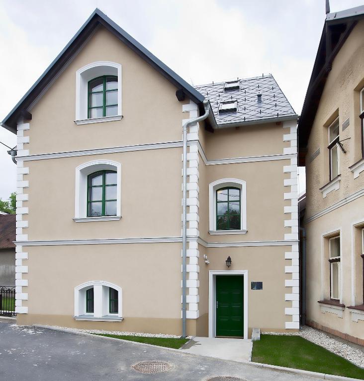 Old House Bed & Breakfast Hradec nad Moravici Exterior photo